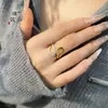 Anillo Hebilla para Bufanda Color Oro Arena con Diamante Estilo Mismo de la Joyería Puzuo Gold para Mujer, Anillo de Dedo Índice Heterosexual de Moda Personalizado para Novia