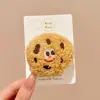 Broche de pelúcia fofo de desenho animado para mulheres, perfeito para outono e inverno, um acessório fresco e estiloso para bolsas, doce e simples, versátil e ideal para roupas e acessórios DIY
