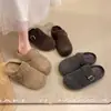 Pantuflas de suela gruesa con hebilla de cuero, que aumentan la altura, de lana, retro, para mujer, de punta cerrada, sin cordones, otoño e invierno, zuecos, para usar en exteriores