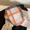 Gorra Retro de Cuadros Amarillos Bloques de Color Estilo Nuevo para Mujer, Sombrero de Nicho de Moda con Circunferencia de Cabeza Grande, Boina de Gama Alta