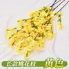 Ramas de flor de durazno artificial al por mayor para decoración de bodas, accesorios de fotografía, arreglos florales, flores artificiales de seda de plástico, ramas de flor de durazno artificiales