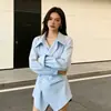Camisa Polo de Manga Longa Primavera/Verão 2026, Super Estilosa, Usável Sozinha, Design Irregular, Ajustada na Cintura, Camisa com Gola Reversível para Mulheres
