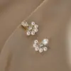 Pendientes de Perla de Imitación de Alta Gama Franceses para Mujer 2024 Nuevos Pendientes Calientes Nicho Retro Sentido de Diseño Único Joyería para Orejas