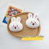 Lindo Oso y Conejo Feliz Dibujos Animados Broche de Felpa para Muñeca Decoración de Mochila Escolar para Estudiante Accesorios DIY para Coche
