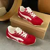 Zapatos casuales ligeros de verano para mujer, versátiles y elegantes, con malla transpirable, modelo nuevo, zapatillas casuales cómodas, zapatos blancos