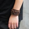 Pulsera Transfronteriza Nueva Europea y Americana para Hombre Retro de Cuero Vacuno Personalizada Pulsera para Montar en Motocicleta Fabricantes de Pulseras de Cuero