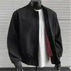 Chaqueta negra con interior rojo, estilo corto, ajuste regular en los hombros, diseño casual resistente de estilo retro americano para hombre, prenda exterior versátil y elegante