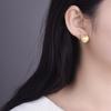 Suministro Transfronterizo Aretes de Perla Dorada de Té para Mujer Aretes Retro Franceses Champagne Lujo Ligero Combinan con Todo Aretes de Alta Gama