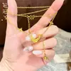 Tienda de Oro Mismo Estilo Collar de Borla Estrella y Luna Chapado en Oro para Mujer, Cadena para Clavícula de Diseño de Nicho Versátil a la Moda Regalo de Cumpleaños