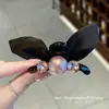 Pinza de Garra Negra Seleccionada Cuidadosamente Perla Pedrería Parte Trasera de la Cabeza Peinado Semirecogido Temperamento Versátil Elegante Accesorio para el Cabello