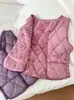 Nuevo chaleco de invierno para mujer relleno de plumón, forro polar para mayor calidez, estilo corto, versátil para capas, con un grueso forro interior