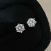 Pendientes de Tachuela Clásicos de Seis Garras para Mujer, Diamante Sintético, Moissanita Falsa, Ocho Corazones Ocho Flechas, Un Quilate, Color D, Superventas Transfronterizo