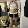 Shorts Esportivos Casuais Slim Fit de Cintura Baixa Estilo Americano para Mulheres, Shorts Quentes Bodycon com Design Estiloso para o Verão, Shorts de Comprimento Três Quartos
