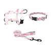Direto da fábrica, conjunto de três peças em PET com transferência térmica floral rosa: peitoral, coleira e guia para gatos e cães