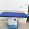 Mesa de Planchar Autocebante Operada por Botón Escritorio Industrial Mesa de Planchar Grande Tienda de Tintorería Industrial Fábrica de Ropa Cama de Planchado a Vapor