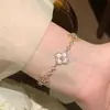 Pulsera de Flor de Diamante de Zirconia Hueca Deslizante Pulsera de Lujo Ligero de Alto Sentido Pulsera Joker de Moda para Viajes al Trabajo Venta al por Mayor