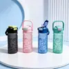 Copo com spray de água infantil estudante escola portátil copo de palito de mão tipo fosco tampa flip-top copo de água esportivo atacado