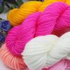 Hilo Acrílico Puro de 4 Cabos, Hilo de Grosor Medio al por Mayor, Hecho a Medida para Comercio Exterior, Hilo para Cojines Hechos a Mano, Hilo para Crochet de Muñecas, Tejido de Fabricante