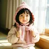 Conjunto de cachecol e gorro de tricô infantil, quente e à prova de vento, com proteção para as orelhas, adequado para outono e inverno, projetado para meninas e bebês