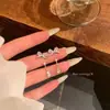 Brincos Pingente de Zircônia em Forma de Laço e Gota Estilo Coreano para Mulheres, Brincos de Luxo Leve e de Alta Qualidade, Únicos e Delicados, Brincos Deslumbrantemente Bonitos