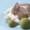 Nova Bola de Catnip para Gatinhos Gato Bola em Formato de Gato Brinquedo de Lamber para Aliviar o Tédio 10cm Suprimentos para Moer Dentes e Limpeza