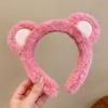 Outono e inverno novo urso de morango de pelúcia faixa de cabelo headwear mulheres lavagem facial cyber celebrous peludo antiderrapante cabelo pressão cabelo banda cartão de cabelo