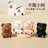 Adornos Creativos Hechos a Mano de Madera Maciza Tallada de Oso Dibujos Animados Lindos Animales Tallados en Madera Decoraciones de Escritorio Regalos Venta al por Mayor