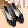 Sapatos Baixos de Bico Fino Tamanho Grande 2026 para Exportação, Modernos Slip-On de Tricô com Laço, Sapatos Casuais Femininos Respiráveis em Blocos de Cor