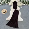 Conjunto de dos piezas estilo commuter para mujer en verano: Top de tirantes sin mangas, ajustado y de cintura alta, y falda de cintura alta en estilo old money