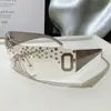 Nuevas Gafas de Sol de Moda de una Pieza con Marco Envolvente Estilo Milenio Especiado para Mujer Mismo Estilo que las Celebridades de Internet Gafas de Sol Europeas y Americanas Incrustadas de Diamantes