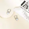 Brincos Geométricos com Design Original de Ling Shang para Mulheres, Moda Versátil de Luxo Leve de Nicho, Acessórios Eletrodepositados Ecológicos de Yiwu Atacado