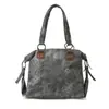 Nova bolsa de mão retrô com rebites 2026, grande capacidade, bolsa tote fashion para mulheres, bolsa de ombro, adequada para o trajeto diário, com design tridimensional