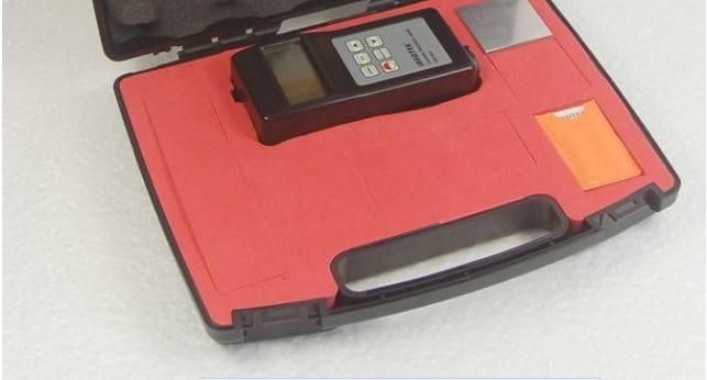CM-8829