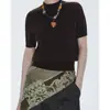 Fabricante atacadista em estoque: Camisa base de tricô cinza da moda com gola alta curta e mangas curtas para mulheres, camiseta curta de alta qualidade para mulheres