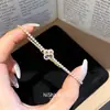 Pulsera de flor de circón dulce y única, lujo ligero con un toque de alta gama, personalizada y exquisita, accesorio de joyería extremadamente hermoso y versátil