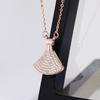Collar de falda corta de plata esterlina s925 para mujer, colgante de fritillaria en forma de abanico, cadena de clavícula de doble cara, diseño de nicho.