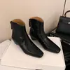 Botas curtas retrô de outono e inverno, botas de moda pretas com bico quadrado e salto grosso em couro genuíno, botas Martin marrons para mulheres de comércio exterior transfronteiriço para o dia a dia