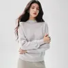 Suéter de tricô de cashmere com borda festonada e design de trança vazada, uma camada interna elegante e que afina para mulheres, com um visual fresco e elegante