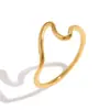 Estilo de Nicho Europeo y Americano Personalizado Creativo Popular Joyería de Mano Acero Inoxidable Chapado en Oro de 18K Simple Clásico Anillo de Ola para Mujeres