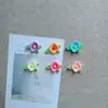 Nuevo al por mayor de accesorios de resina realistas, coloridos y con forma de hoja para proyectos de bricolaje: pegamento en crema, pinzas para el cabello y materiales para hacer sandalias y pulseras