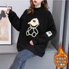 Moletom com Forro de Fleece Outono/Inverno Feminino 2024 Novo Gola Alta Meia Solto Estilo Coreano Bordado Chapéu de Desenho Animado Casaco Tendência