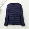 Chaqueta corta de plumón de moda para mujer, adecuada para transmisiones en vivo, ligera y moderna para otoño e invierno
