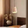 Estilo Wabi-Sabi Japonés Travertino Amarillo Dormitorio Mesita de Noche Lámpara de Araña Pequeña Estilo Crema Retro Creativo B&B Restaurante Lámparas de Araña