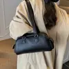 Bolsa de Axila Moda Coreana para Mulheres 2025 Nova Bolsa Tote Bowling Retrô Nicho Versátil Bolsa de Ombro de Mão