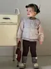 Conjunto de colete 90% pluma de pato branco para outono e inverno de menina, com um suéter de tricô estilo fofo e calças legging, um conjunto de três peças