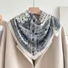 Pañuelo Paisley Blanco para Mujer, Versátil de Primavera y Otoño, Moda Cuadrado Pequeño de Algodón y Lino, Pañuelo Decorativo para el Cuello, Chal Delgado