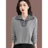 Solapa para Mujer 2025 Otoño e Invierno Nuevo Color Bloqueado Rayas Falso Dos Piezas Suéter Camisa Base Estilo Occidental Top