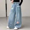 Pantalones de Mezclilla de Pierna Ancha con Aplicación de Estrella a Cuadros para Niñas 2026, Pantalones Rectos Curvos de Moda Estilo Coreano para Niños Mayores