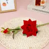 Terciopelo Rojo Rosa Lujo Accesible Serie de Flores Artificiales Sencillas Adornos para Sala de Estar Modernos Decoraciones para Bodas al Aire Libre