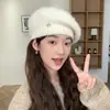 Sombreros de Otoño e Invierno Estilo Coreano para Mujer, Etiqueta Pequeña de Metal, Circunferencia de Cabeza Grande, Boina Tejida, Color Puro, Versátil Sombrero Cálido de Lana